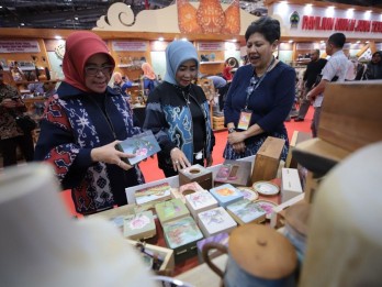 UMKM Asli Kota Bandung Pamerkan Produk Unggulan di Ajang Inacraft 2024