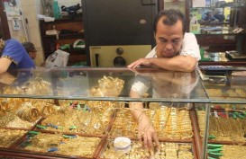 Harga Terus Naik, Penjualan Emas Perhiasan di Pekanbaru Anjlok