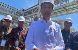 Jokowi Lepas 5 Truk Pertama Amonium Nitrat Produksi PT KAN di Kaltim