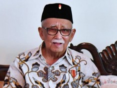 Mantan Gubernur dan Sesepuh Jawa Barat Solihin GP Meninggal Dunia
