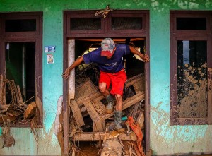 Bencana Tanah Longsor Hancurkan Rumah Warga di Banten