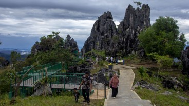 Geosite Batu Runcing Sawahlunto, Menjelajahi Batu Berusia 299 Juta Tahun