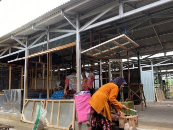 Pasar Ngadiluwih Kediri Mulai Dikosongkan