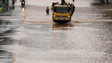 Kota Semarang Dikepung Banjir karena Cuaca Ekstrem