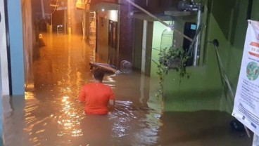 Katulampa Siaga 3, Banjir Kiriman Rendam Warga Kebon Pala Jakarta