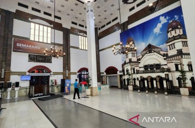 Banjir Semarang Mulai Surut, Stasiun Tawang Beroperasi Kembali