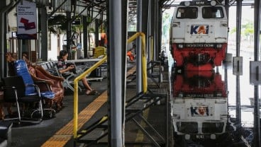 Enam Kereta Api Jarak Jauh ke Surabaya Masih Terdampak Banjir Semarang