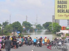 Jalur Pantura Demak Semarang Terputus Akibat Banjir