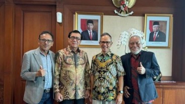 Menkumham Yasonna Laoly Bertemu Bos OJK, Bahas Nasib Asuransi Bumi Asih