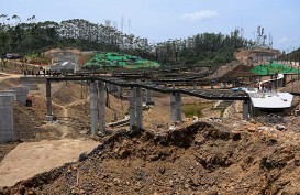 Prabowo Subianto Longok Perkembangan Konstruksi Istana Presiden di IKN