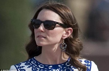 Kate Middleton Akhirnya Muncul ke Publik, Terlihat Belanja Bersama Pangeran William