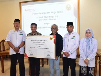 CIMB Niaga Syariah Pasang Merchant QRIS di 300 Rumah Makan Padang di Bali