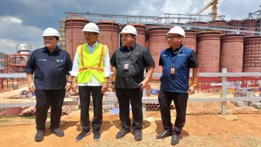 Jokowi Targetkan 3 Megaproyek Smelter Rampung Sebelum Lengser