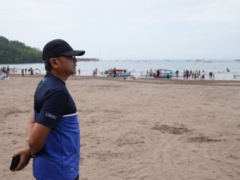 Disparbud Jabar Proyeksikan Pantai Karang Papak Jadi Wisata Premium