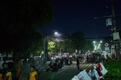 Massa Demo Pro Kontra Hasil Pemilu 2024 di KPU Mulai Membubarkan Diri