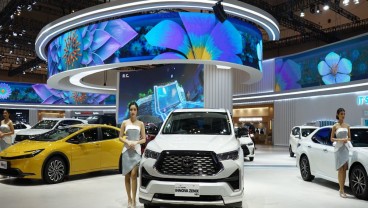 Pasar Otomotif Lesu, Mobil Hybrid Toyota Malah Laris Manis