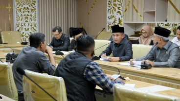 Bey Tegas Tak Akan Keluarkan Kepgub Struktur Skala Upah