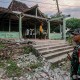 Foto-foto Ratusan Rumah Luluh Lantak Akibat Gempa Tuban