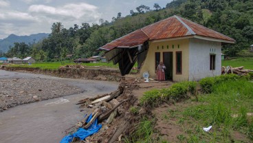 Korban Banjir Pesisir Selatan Sumbar, Ini Catatan untuk Pemda
