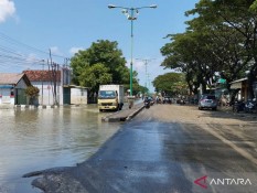 Akses Terdampak Banjir di Pantura Demak-Kudus Belum Dibuka