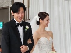 Aktor Lee Sang Yeob Menikah, Ini Fakta Tentang Istrinya