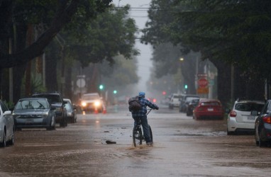 Waspada, 5 Penyakit Menular Saat Banjir Bisa Sebabkan Kematian