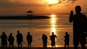 Sandiaga Ungkap Baru 40% Wisman di Bali yang Bayar Dana Retribusi