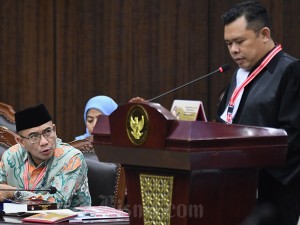 KPU meminta MK menolak gugatan pihak Anies Baswedan-Muhaimin Iskandar dan Ganjar Pranowo-Mahfud MD atas hasil Pilpres 2024.