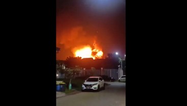 Ini Video Detik-detik Dahsyatnya Ledakan Gudang Amunisi Artileri Medan (Armed)