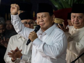 Didampingi Sang Anak, Prabowo Mendarat di China untuk Temui Xi Jinping