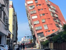 Update Gempa Taiwan: 7 Orang Tewas, 77 Terjebak, 736 Terluka