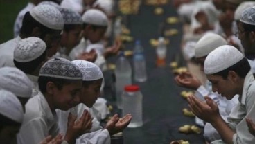 Jadwal Adzan Maghrib Penanda Buka Puasa Hari Ini (4/4) di Bandung, Jakarta, Surabaya, Hingga Semarang