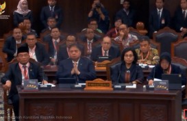Hakim MK Saldi Isra Soroti Urgensi Jokowi Bagi Bansos di Jawa Tengah Selama Pemilu 2024
