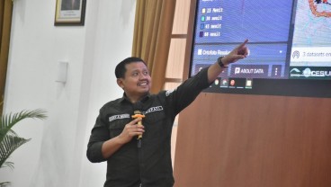 Hadapi Pilbup Sumedang, Dony Ahmad Munir Intensifkan Komunikasi Antar Parpol