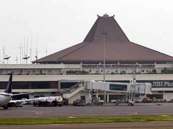 Gelombang Pemudik di Bandara Juanda Mulai Meningkat