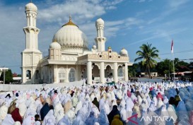 Ribuan Warga Nagan Raya Aceh Salat Idulfitri Hari Ini