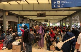 H-2 Lebaran: Stasiun Pasar Senen Ramai, Meski Jumlah Penumpang Menurun