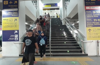 H-2 Lebaran, Pergerakan Penumpang di Stasiun Manggarai dan Stasiun Tanah Abang Landai