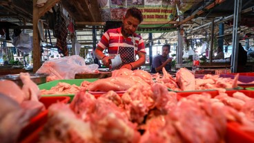 Harga Pangan Jelang Lebaran: Bawang & Daging Ayam Meroket, Beras Masih Mahal