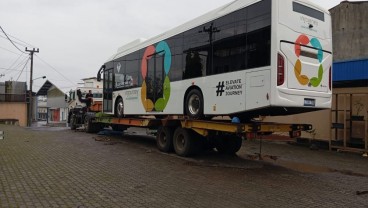 Gapura Angkasa Mulai Operasikan Bus Listrik VKTR di Soetta