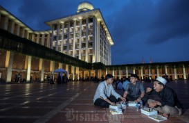 Kemenag Gelar Pawai Obor Malam Takbiran Idulfitri 2024 di Masjid Istiqlal