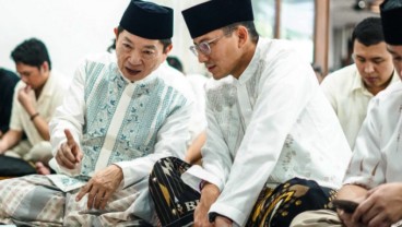 Eks Ketum PPP Suharso Monoarfa Sambangi Rumah Orang Tua Sandiaga Uno