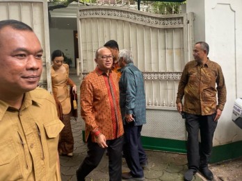 Kala Megawati Jamu Rosan Roeslani dengan Teh Sore