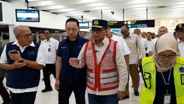 Puncak Arus Balik di Soetta, Menhub Ingatkan Maskapai Soal Penanganan Bagasi