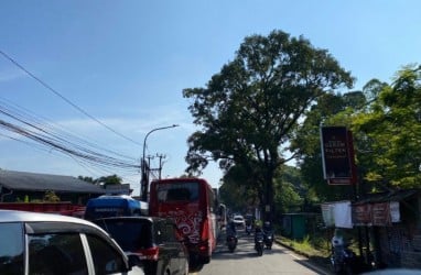 Macet di Puncak Belum Surut, One Way ke Jakarta Tak Ampuh