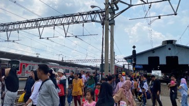 H+3 Lebaran, Stasiun Bogor Penuh Sesak Pengunjung