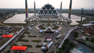 Viral Parkir Rp25 Ribu, Pemprov Jabar Bakal Libas Pungli di Masjid Al Jabbar