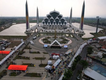 Viral Parkir Rp25 Ribu, Pemprov Jabar Bakal Libas Pungli di Masjid Al Jabbar