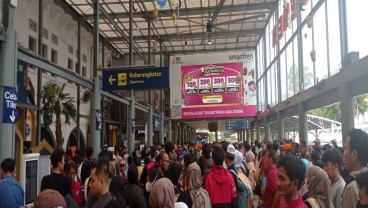 H+4 Lebaran, KAI: 21.796 Penumpang Berangkat dari Stasiun Pasar Senen