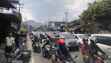 Pemudik Mulai Padati Kota Bandung, Polisi Lakukan Buka-Tutup Jalur